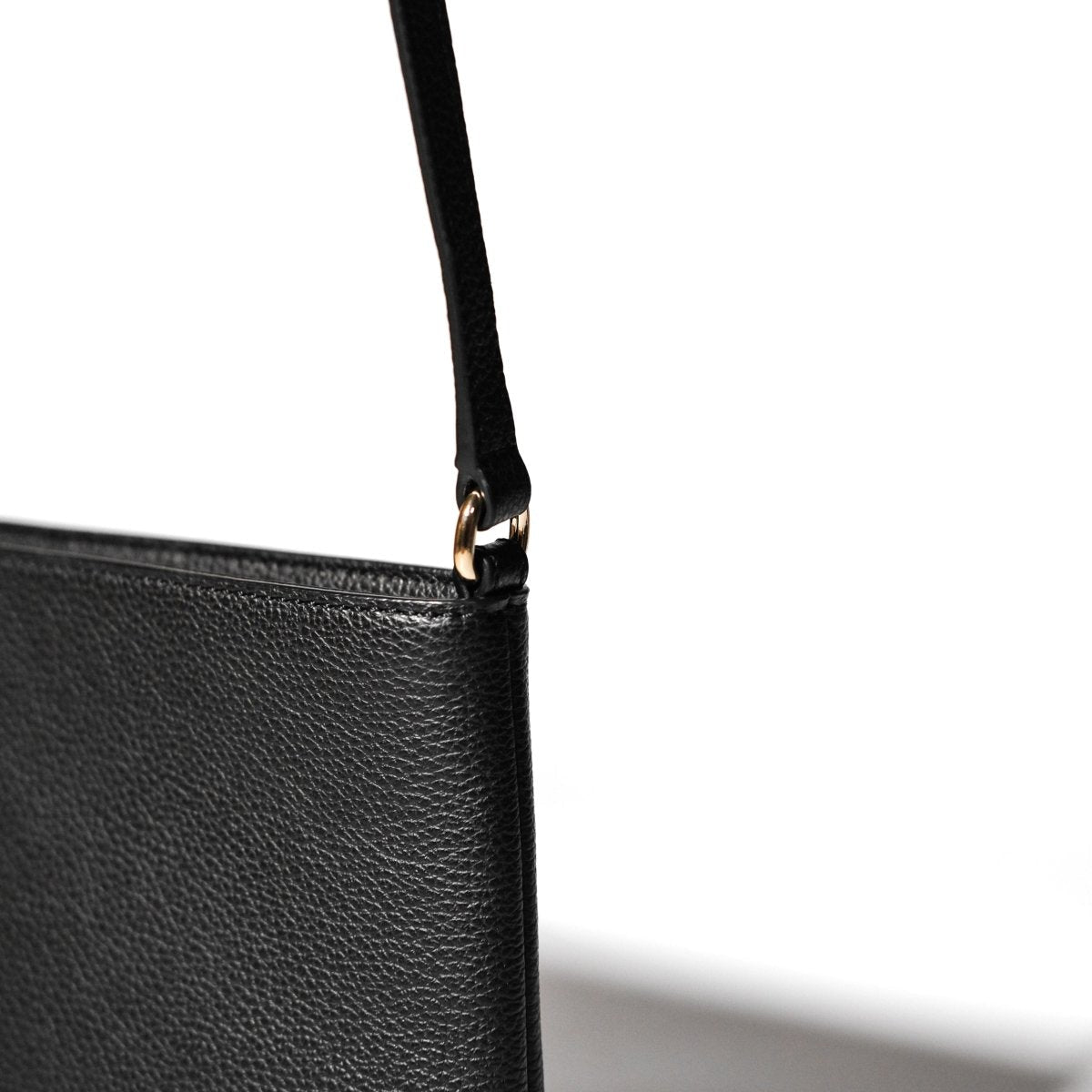 <先行予約 12月15日~発送>Italian Leather Sacoche - aucentic