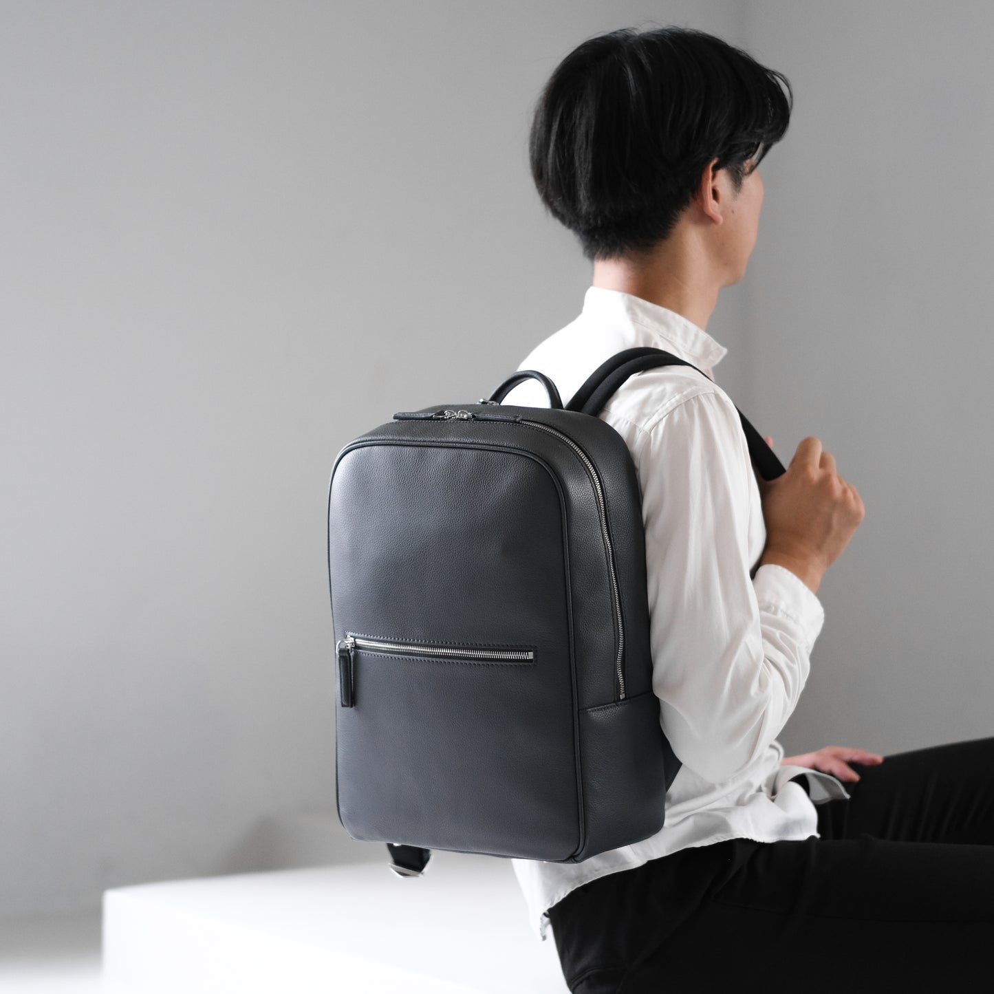 <アウトレット>Full Grain Leather Backpack (Grey-Nylon)