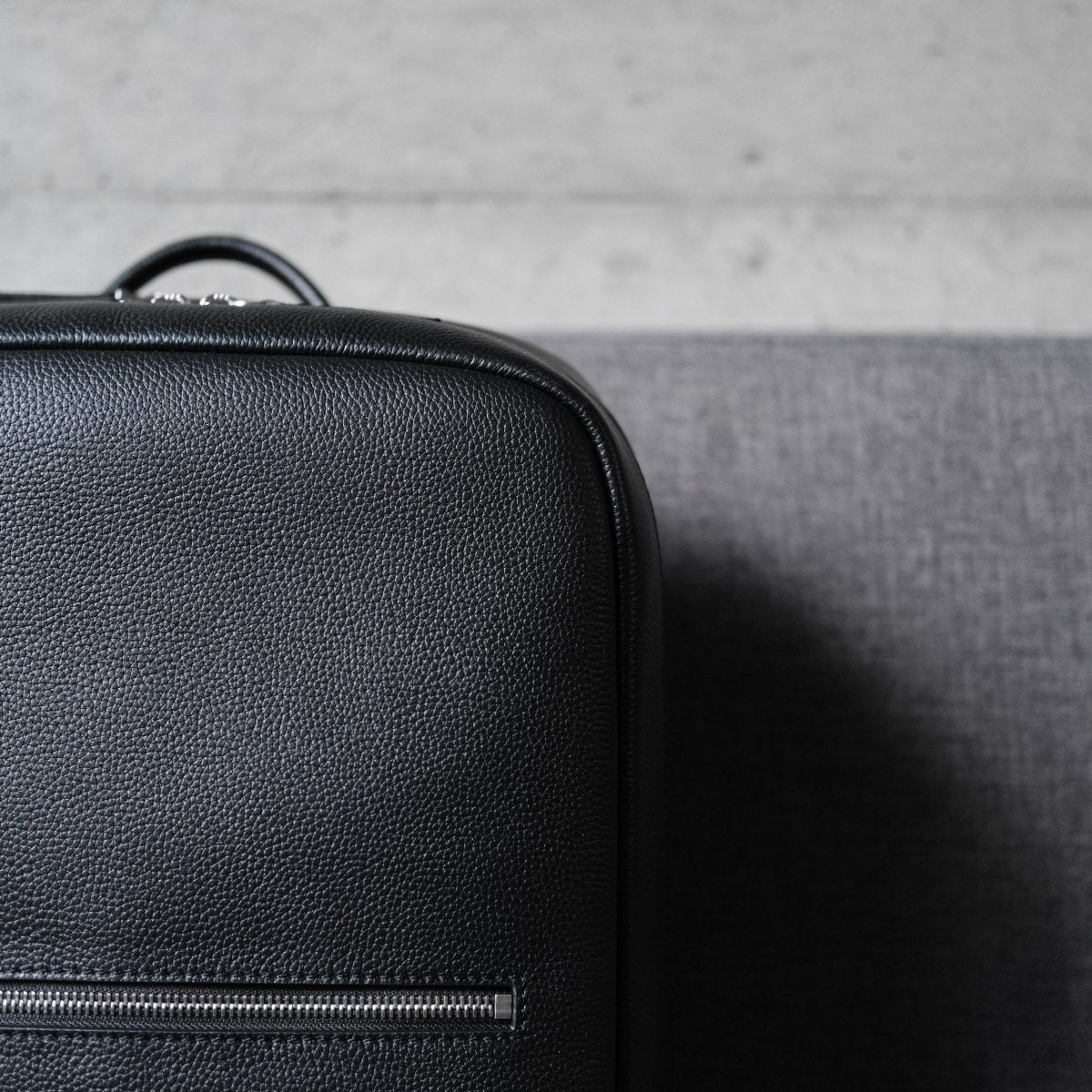 Full Grain Leather Backpack - aucentic